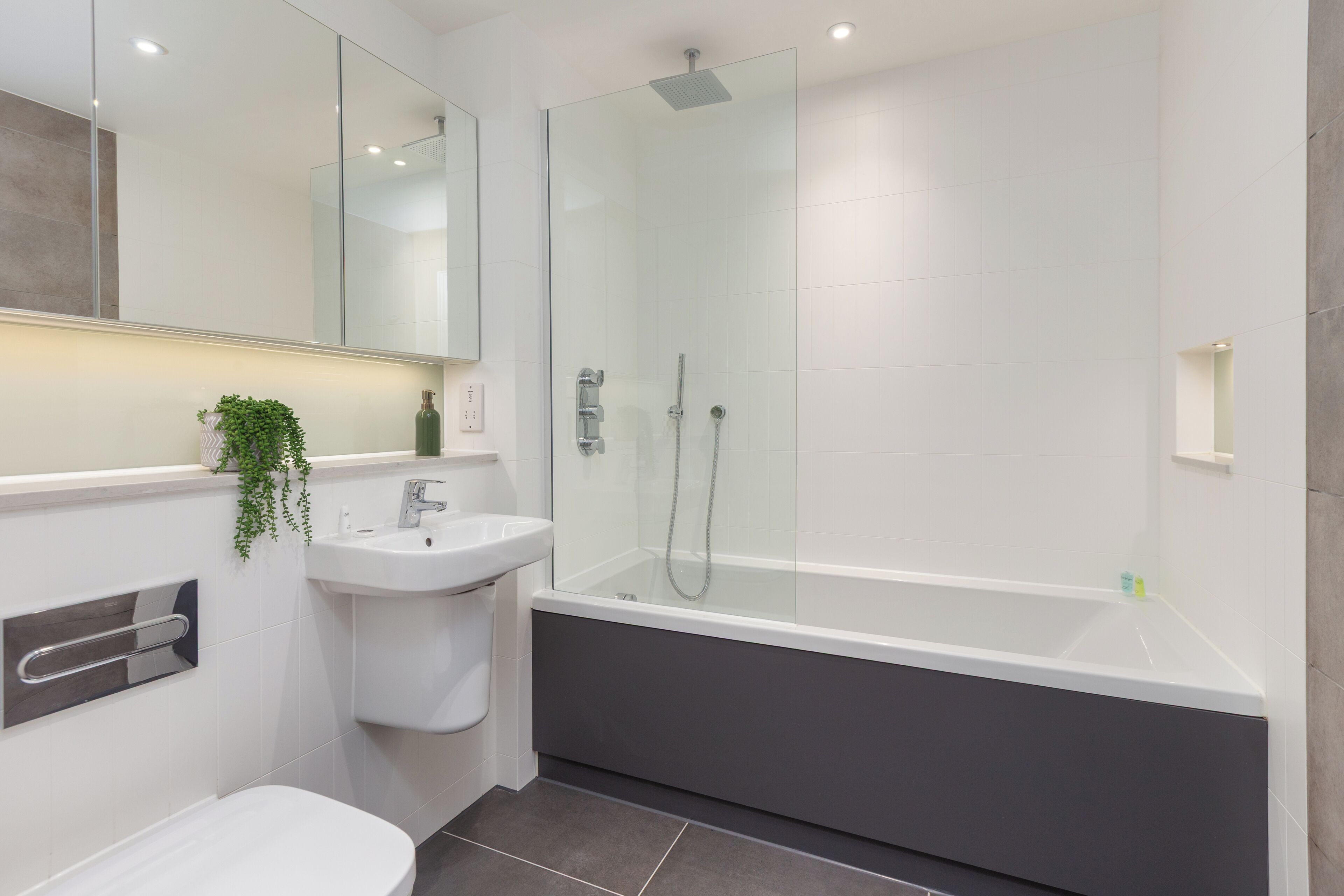 Departamento clásico | Baño | Regadera, amenidades de baño gratuitas, secadora de cabello, toallas 