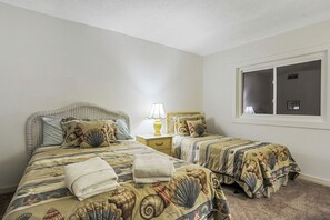 3 bedrooms, iron/ironing board, free WiFi, bed sheets - Ocean One 405 - Oceanfront 4th Floor Condo (Hilton Head Island)