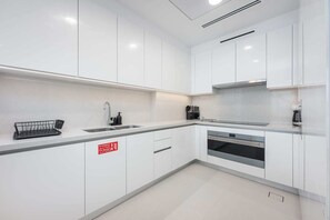 Fridge, microwave, stovetop, toaster