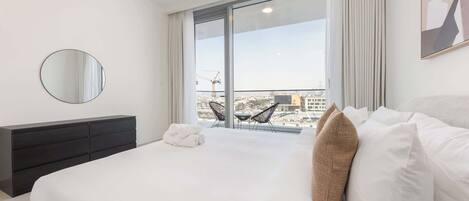 3 Schlafzimmer, Bügeleisen/Bügelbrett, WLAN