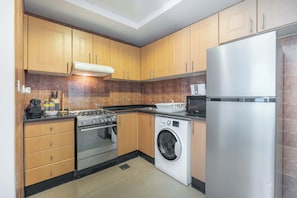 Fridge, microwave, stovetop, toaster
