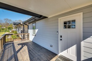 House (3 Bedrooms) | Interior - Family Fun Hub: Walk to Park, 3 Mi to Dtwn Atlanta (Atlanta)