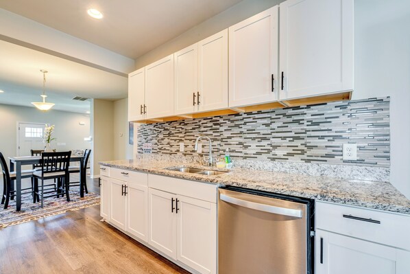 House (3 Bedrooms) | Interior - Family Fun Hub: Walk to Park, 3 Mi to Dtwn Atlanta (Atlanta)