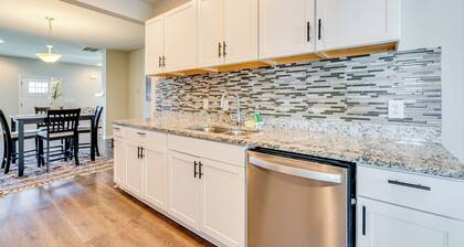 Family Fun Hub: Walk to Park, 3 Mi to Dtwn Atlanta