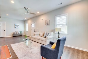 House (3 Bedrooms) | Interior - Family Fun Hub: Walk to Park, 3 Mi to Dtwn Atlanta (Atlanta)