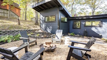 House (2 Bedrooms) | Front of property