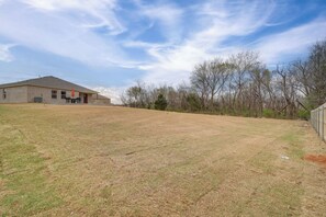 House (3 Bedrooms) | Interior - Family-friendly, Pets Welcome: Broken Arrow Gem! (Broken Arrow)