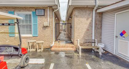 4 Blocks to Ocean: North Myrtle Beach Condo