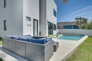 House (4 Bedrooms) | Interior - Walk to Shore: Modern Stunner in Ormond Beach! (Ormond Beach)