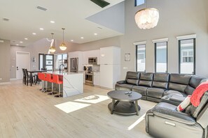 House (4 Bedrooms) | Interior - Walk to Shore: Modern Stunner in Ormond Beach! (Ormond Beach)