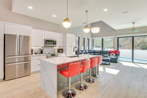 House (4 Bedrooms) | Interior - Walk to Shore: Modern Stunner in Ormond Beach! (Ormond Beach)