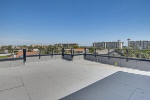 House (4 Bedrooms) | Interior - Walk to Shore: Modern Stunner in Ormond Beach! (Ormond Beach)