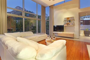 3 bedrooms, Internet