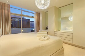 3 bedrooms, Internet
