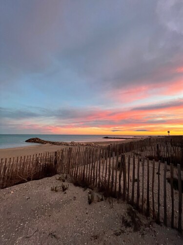 Maison Front de Mer Aresquiers | Direct beach access | 4 bedrooms