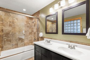 Hair dryer, towels - Steps to Free Bus Stop; Easy Access to Town & Mtn (Breckenridge)