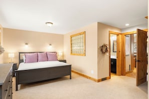 3 Schlafzimmer, Bügeleisen/Bügelbrett, Reisekinderbett, kostenloses WLAN