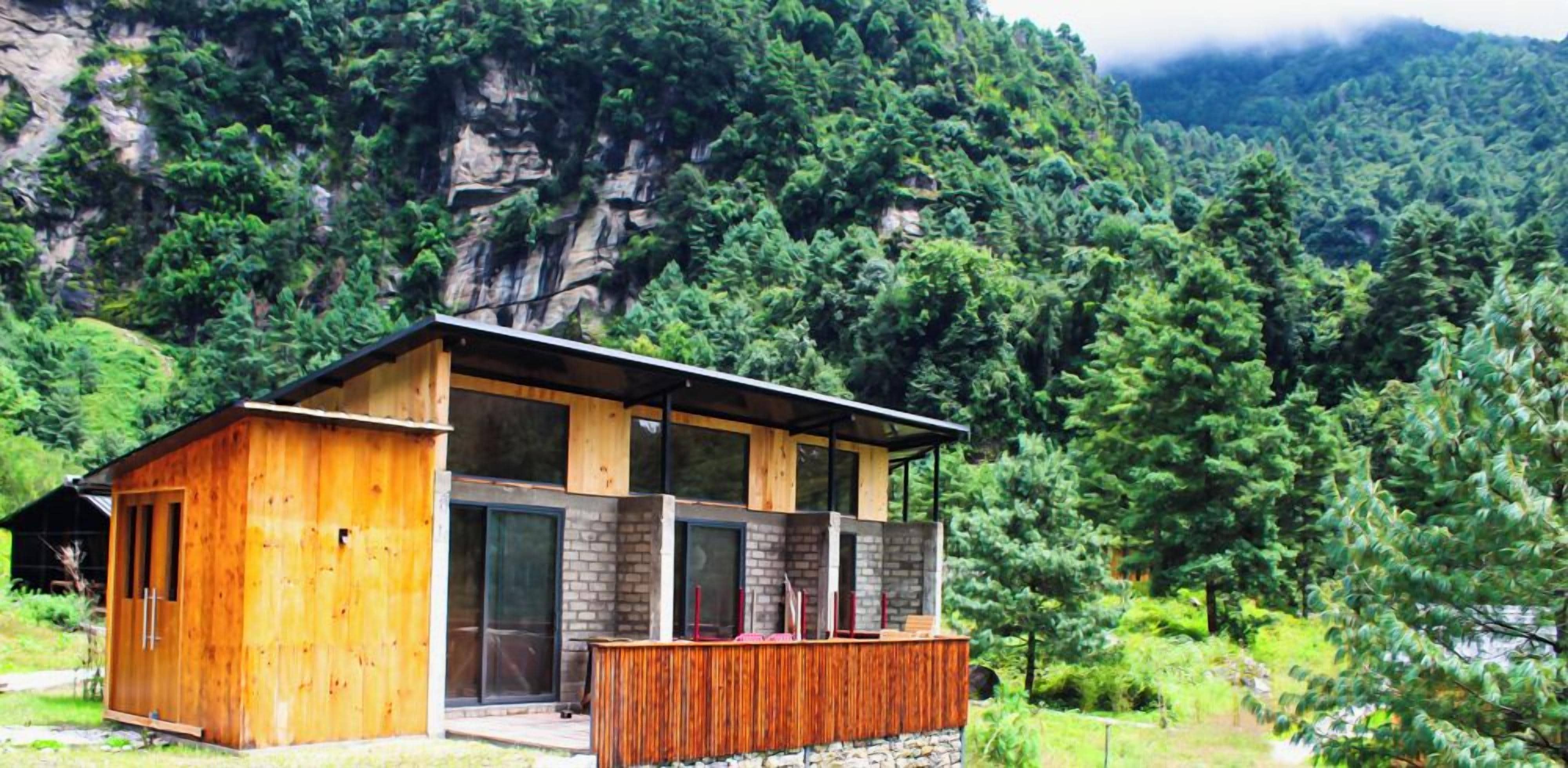 المنشأة من الخارج