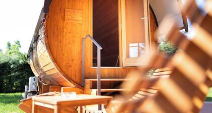Rifugio diVino Dormire in una botte - Wine Barrel stay near Rome