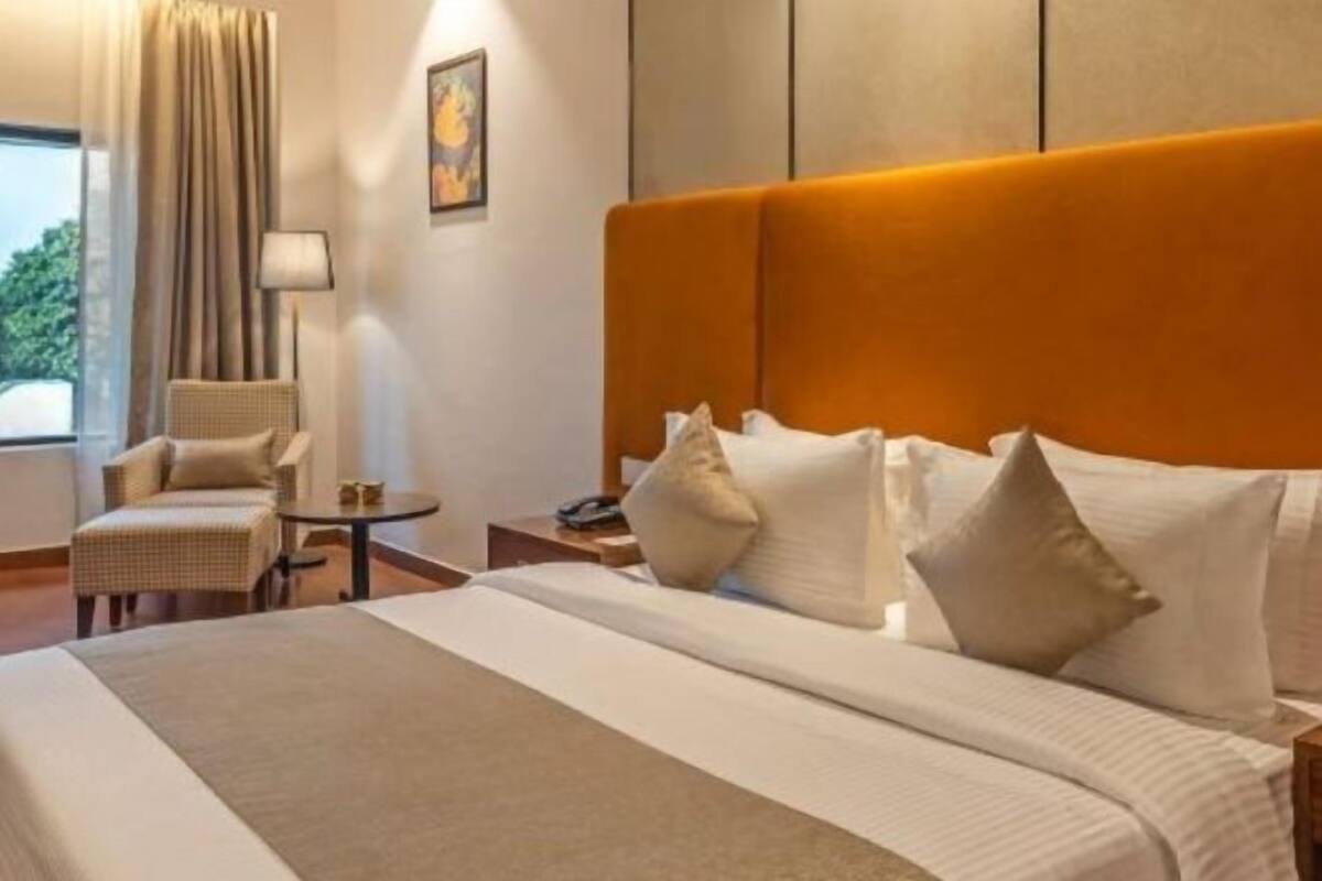1 habitación y espacio para trabajar con laptop