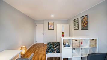 Apartment, Balcony, City View | 4 bedrooms, iron/ironing board, free WiFi