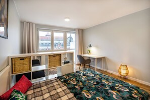 4 habitaciones, tabla de planchar con plancha y wifi gratis 