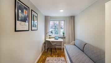 Apartment, Balcony, City View | 4 bedrooms, iron/ironing board, free WiFi