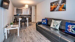 Living area - Aldridge Square (Birmingham)