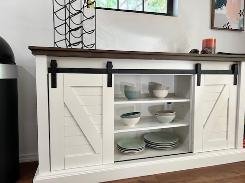 Blue Sky StiltsHouse in a Secluded Forest.