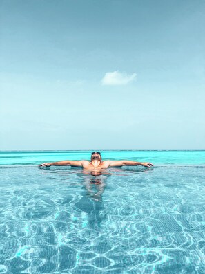 Outdoor pool - Villa Bluu (Jambiani)