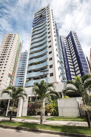 Exterior - Flat com varanda em Boa Viagem PIP201 (Recife)