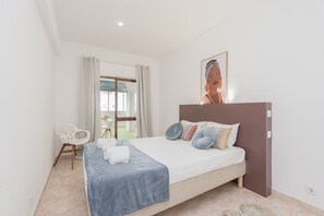 1 bedroom, in-room safe, iron/ironing board, free WiFi