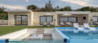 프라이빗 수영장이 있는 엘리라 럭셔리 빌라