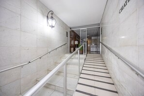 Deluxe Apartment | Interior