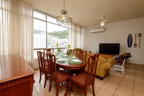 Deluxe Apartment | Dining - Rj04 Ap em Copacabana até 6 pessoas (Rio de Janeiro)