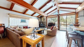 Kondominium, 3 kamar tidur | Area keluarga