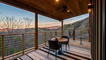 Kabin, 1 kamar tidur | Tempat makan outdoor