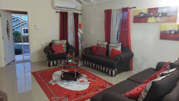 Villa, 3 Schlafzimmer, barrierefrei | Wohnzimmer