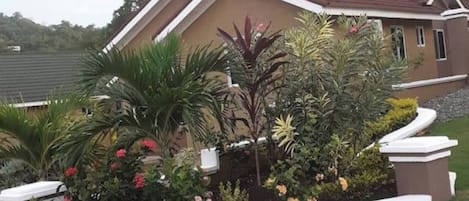 Villa, 3 Bedrooms, Accessible | Property grounds