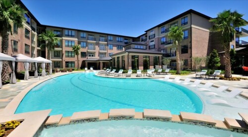 Luxury 1-bedroom apartment in fabulous energy corridor Houston TX