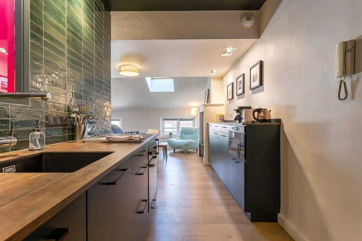 冰箱、微波炉、烤箱、炉灶