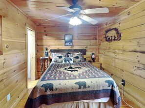 2 bedrooms, iron/ironing board, Internet, bed sheets