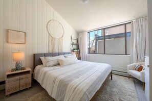 2 habitaciones, tabla de planchar con plancha y wifi gratis 