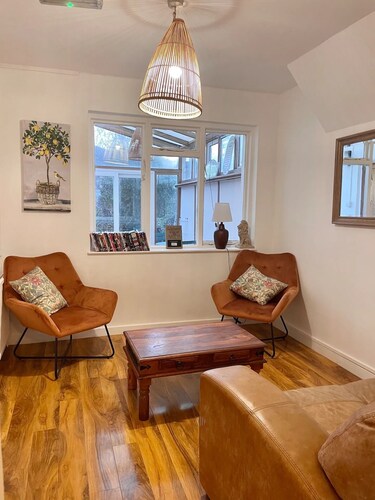 Charming Brighton Townhouse