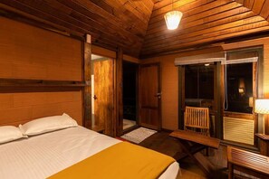 3 camere, una scrivania, ferro/asse da stiro, Wi-Fi