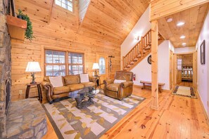 Interior - High Country Haven - Near Boone & Blowing Rock (Zionville)