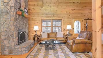 Fernseher, Kamin, Videospiele, Arbeitsbereiche