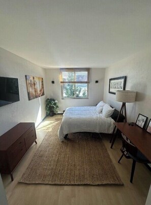 2 多间卧室、WiFi、床单