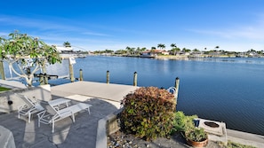 House | 4 bedrooms - Amazing - 4 Bed Billiard Table Luxury Canal Pool (Cape Coral)