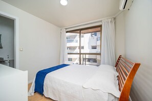 3 habitaciones, decoración personalizada y muebles diferentes 